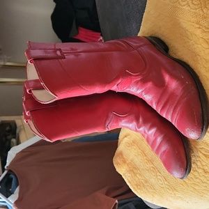 Red justin boots